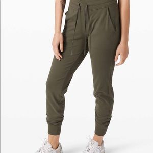 Lululemon Ready to Rulu Joggers in dark green